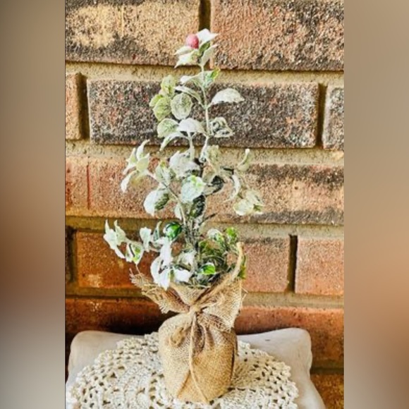 *Frosty Leaves Mini Artificial Tree 10” - Picture 5 of 9